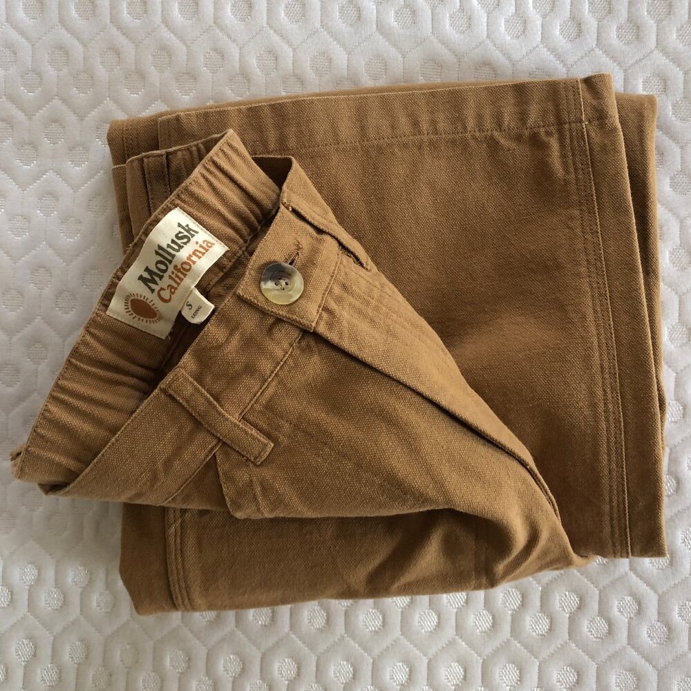 Wide leg pants in tan